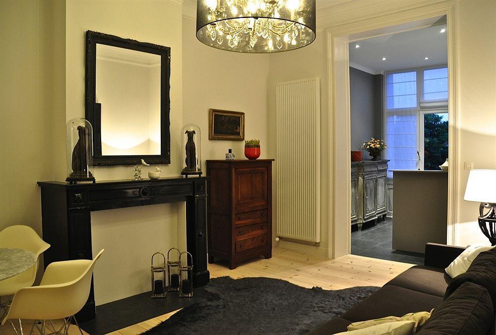 B&B Un Jardin En Ville Saint-Gilles Exterior photo